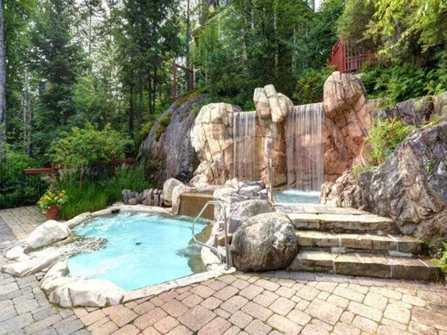 Tremblant Les Eaux 227-1 By Escapades Tremblant Apartment Mont-Tremblant Ngoại thất bức ảnh